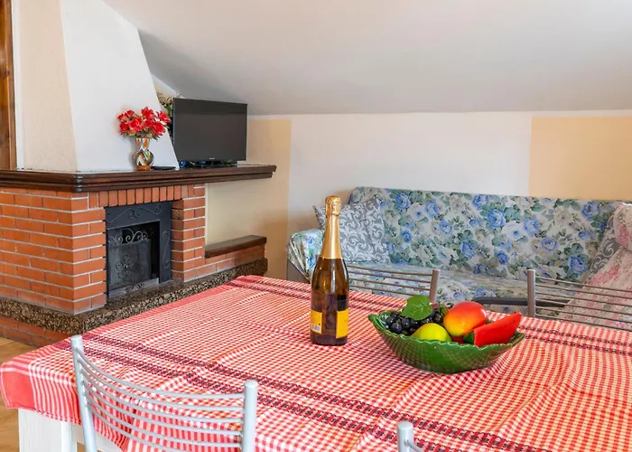 Bellavista Garden And Flowers Apartment